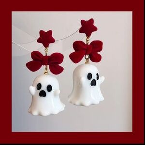🎉Host Pick🎉 NWT Adorable Halloween Holiday Ghost Pierced Dangle Earrings!